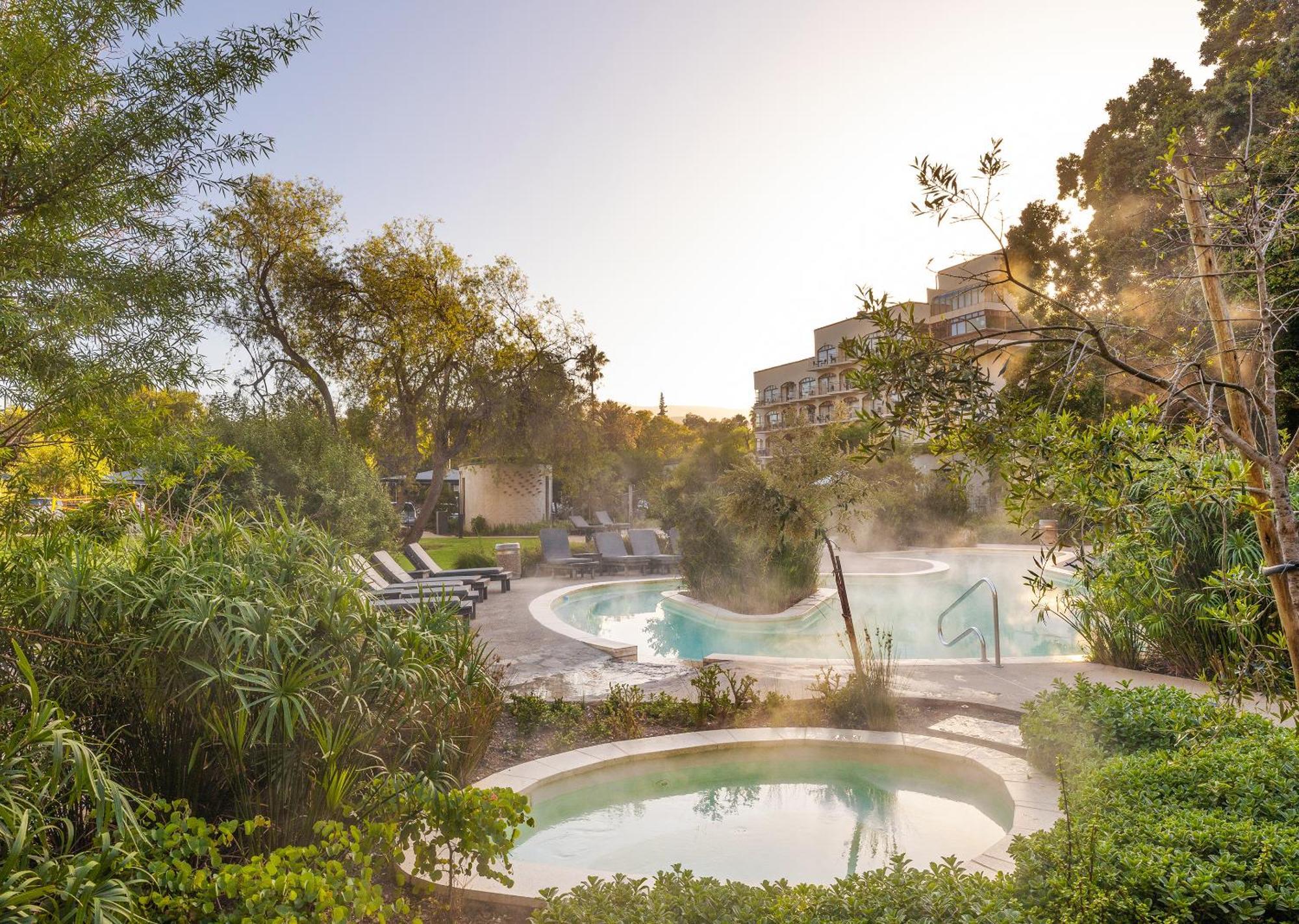 Avalon Springs By Dream Resorts Montagu Bagian luar foto