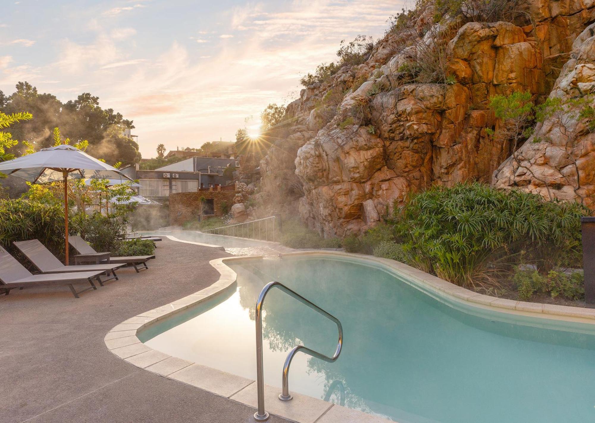 Avalon Springs By Dream Resorts Montagu Bagian luar foto