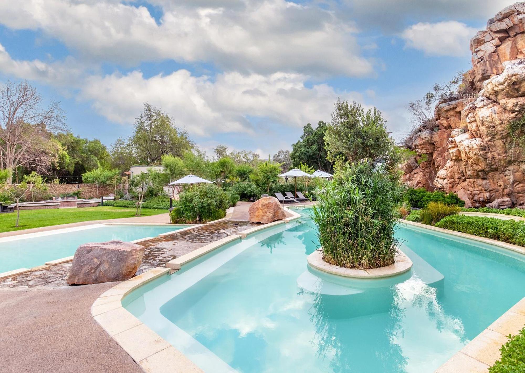 Avalon Springs By Dream Resorts Montagu Bagian luar foto